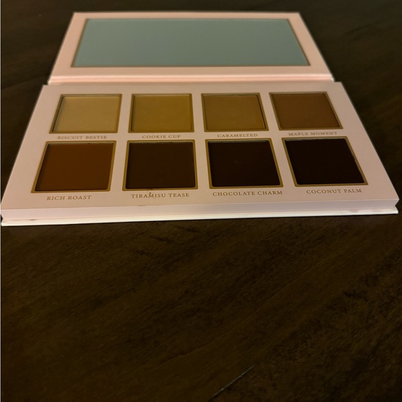 P. Louise Cream Bronzer Palette - Picture 5 of 10